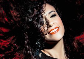 La Yegros nos "suelta" su nuevo disco