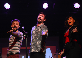 Varias Bandas a la Vez: el grupo que toca canciones desconocidas de bandas desconocidas