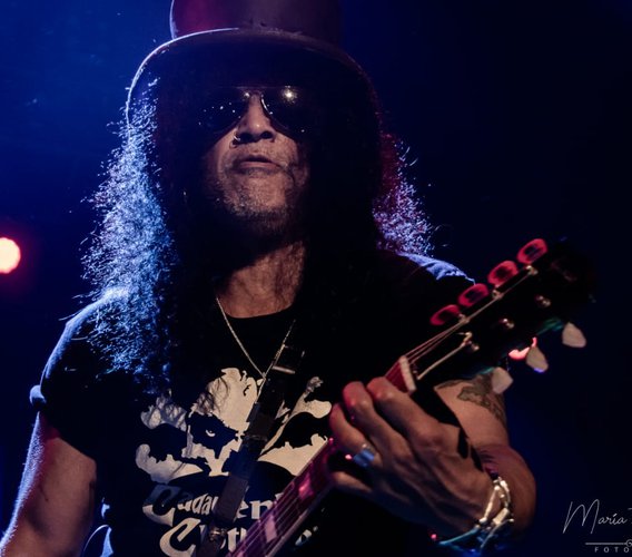 Slash en Rosario: la ópera de las guitarras sangrantes