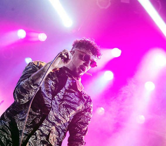 Dante Spinetta volvió a Niceto para presentar su nueva power band