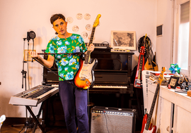 Luciano Gagliesi: "Mi música está influenciada por la new wave"