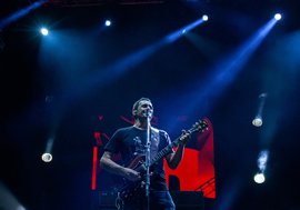 Divididos dio un show para el recuerdo en el Movistar Fri Music de Mar del Plata