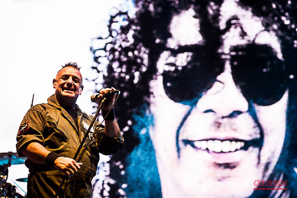 Cosquín Rock '16: Día 1 - Comenzó la décimo sexta edición del festival de rock, que en su primera jornada aglomeró una variedad de estilos en el escenario principal y muchas bandas debutantes en los distintos sectores. Lo mejor estuvo de la mano de El Plan de la Mariposa, Todo Aparenta Normal y Kapanga. 85aaa8a6 9a5e 40c0 b186 9446e5663518