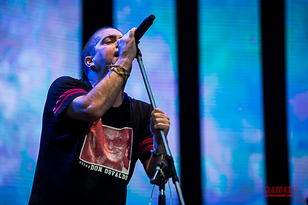 Cosquín Rock '16: Día 2 - Como en cada edición, la lluvia volvió a ser protagonista un año más. La segunda jornada comenzó con mucho calor y cerró bajo agua. Lo más destacado de la fecha estuvo en Octafonic, Eruca Sativa, los debutantes Barco y la gran convocatoria de Don Osvaldo. 0011a6ce ccec 4778 a256 07c5305e73c8