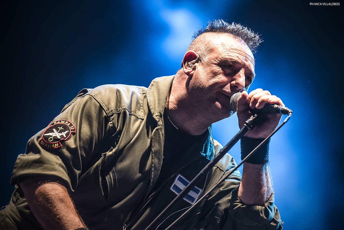 Cosquín Rock '16: Día 1 - Comenzó la décimo sexta edición del festival de rock, que en su primera jornada aglomeró una variedad de estilos en el escenario principal y muchas bandas debutantes en los distintos sectores. Lo mejor estuvo de la mano de El Plan de la Mariposa, Todo Aparenta Normal y Kapanga. 03ec1a07 7123 4d64 8b70 66bb9fe8a991