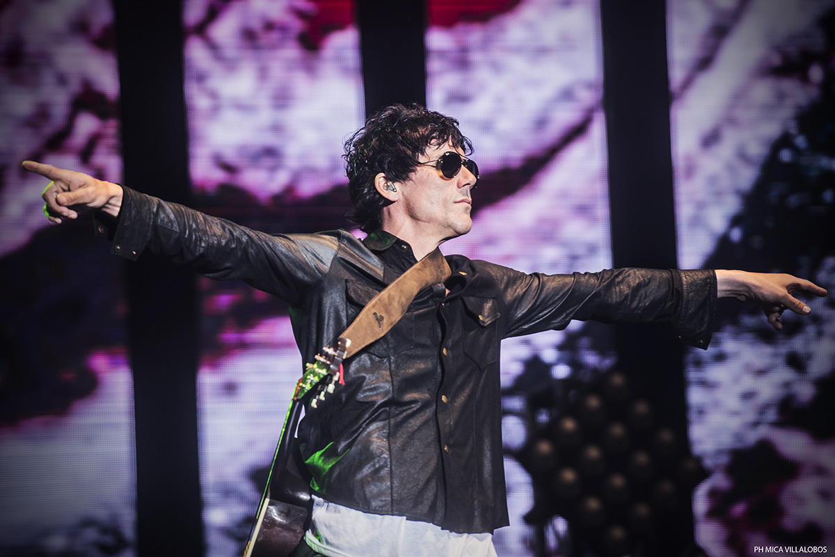 Cosquín Rock '16: Día 2 - Como en cada edición, la lluvia volvió a ser protagonista un año más. La segunda jornada comenzó con mucho calor y cerró bajo agua. Lo más destacado de la fecha estuvo en Octafonic, Eruca Sativa, los debutantes Barco y la gran convocatoria de Don Osvaldo. 4ec92317 e8d8 4cd4 84ea 136da96285d3