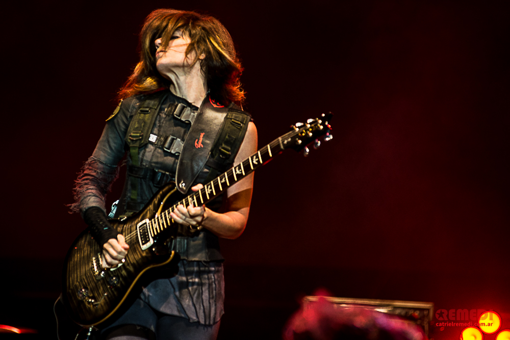 Cosquín Rock '16: Día 2 - Como en cada edición, la lluvia volvió a ser protagonista un año más. La segunda jornada comenzó con mucho calor y cerró bajo agua. Lo más destacado de la fecha estuvo en Octafonic, Eruca Sativa, los debutantes Barco y la gran convocatoria de Don Osvaldo. 74335e43 7910 4750 a0ca 6732f77ec769