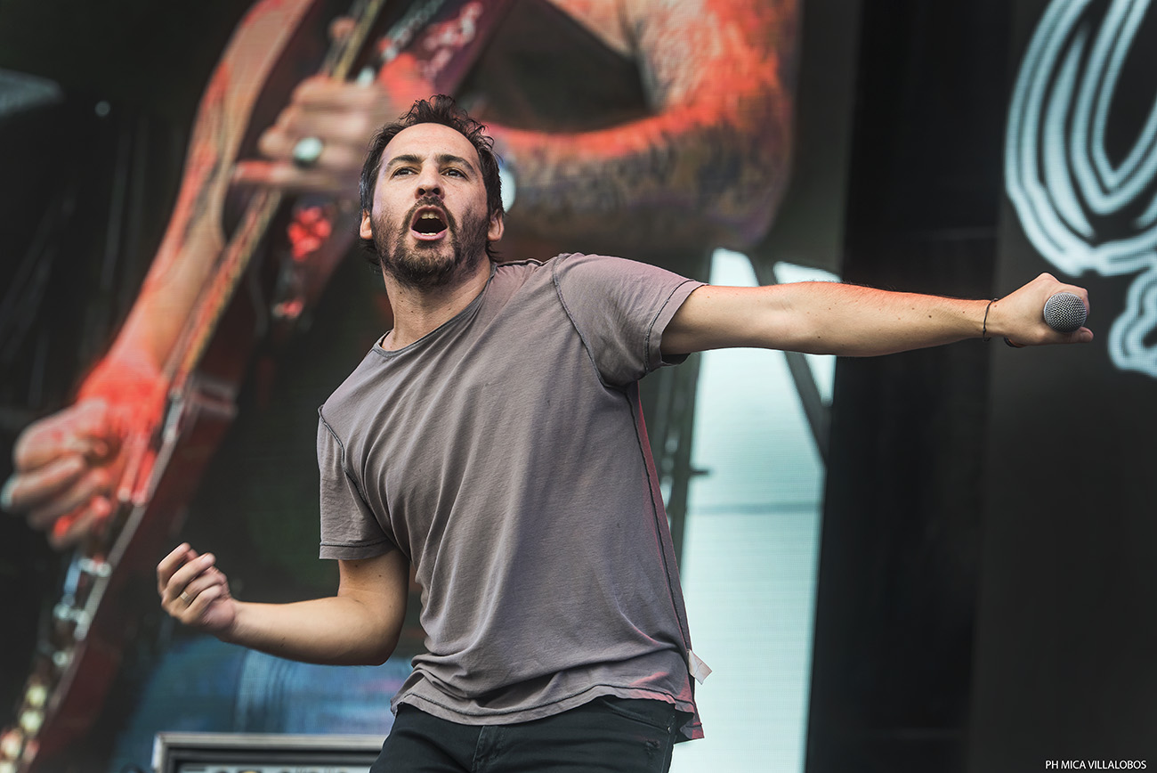 Cosquín Rock 2017: Día 1 - Con muchos espacios vacíos en el Aeródromo de Santa María de Punilla, arrancó el festival más federal de la Argentina y que en su primera jornada reunió al rock and roll con el metal, el punk y el blues. 955b6db5 04da 4482 bcad 633e11342651