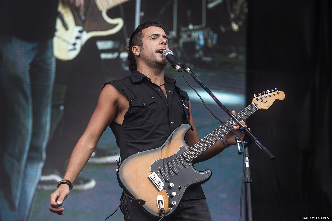 Cosquín Rock 2017: Día 1 - Con muchos espacios vacíos en el Aeródromo de Santa María de Punilla, arrancó el festival más federal de la Argentina y que en su primera jornada reunió al rock and roll con el metal, el punk y el blues. a8b72050 764a 4eab a15f 5e90201a080e