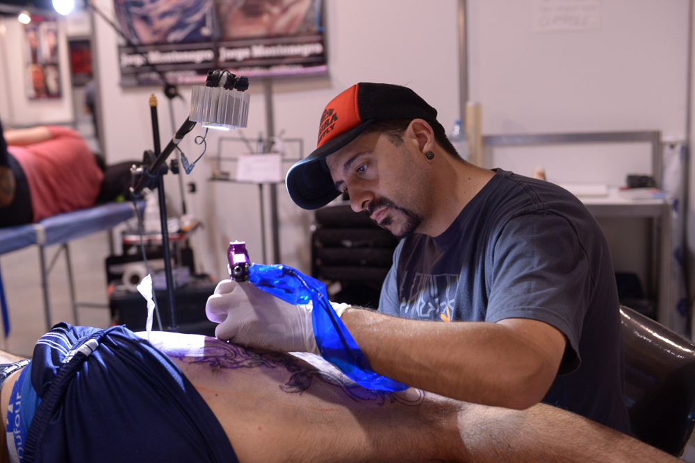 Postales del Tattoo Show - Miles de personas visitaron la 15º edición del Tattoo Show, este fin de semana en La Rural. Una convención de tres días con invitados internacionales, exhibiciones, bandas en vivo y el ya tradicional concurso con los mejores tatuajes. 58ca21e5 2bbe 4e3e a23f a21b0dda095e