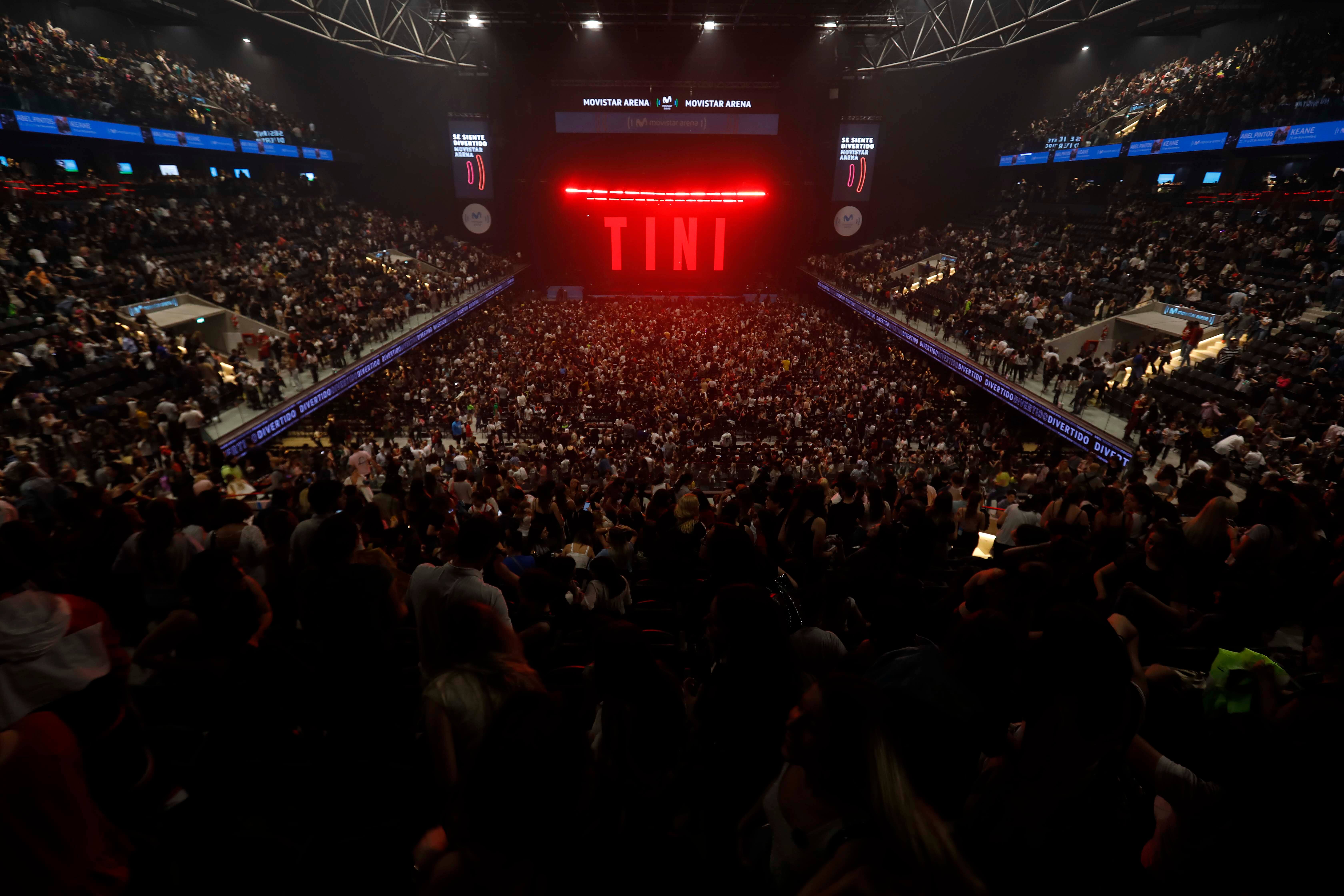 El Movistar Arena abrió sus puertas para más de 11.000 personas de la mano de Tini y amigos - Luego de mucha expectativa, el viernes pasado se realizó el primer show en el nuevo Movistar Arena, en el barrio de Villa Crespo. 45c6c3d2 2acb 4df1 b069 b68b5888ee5b