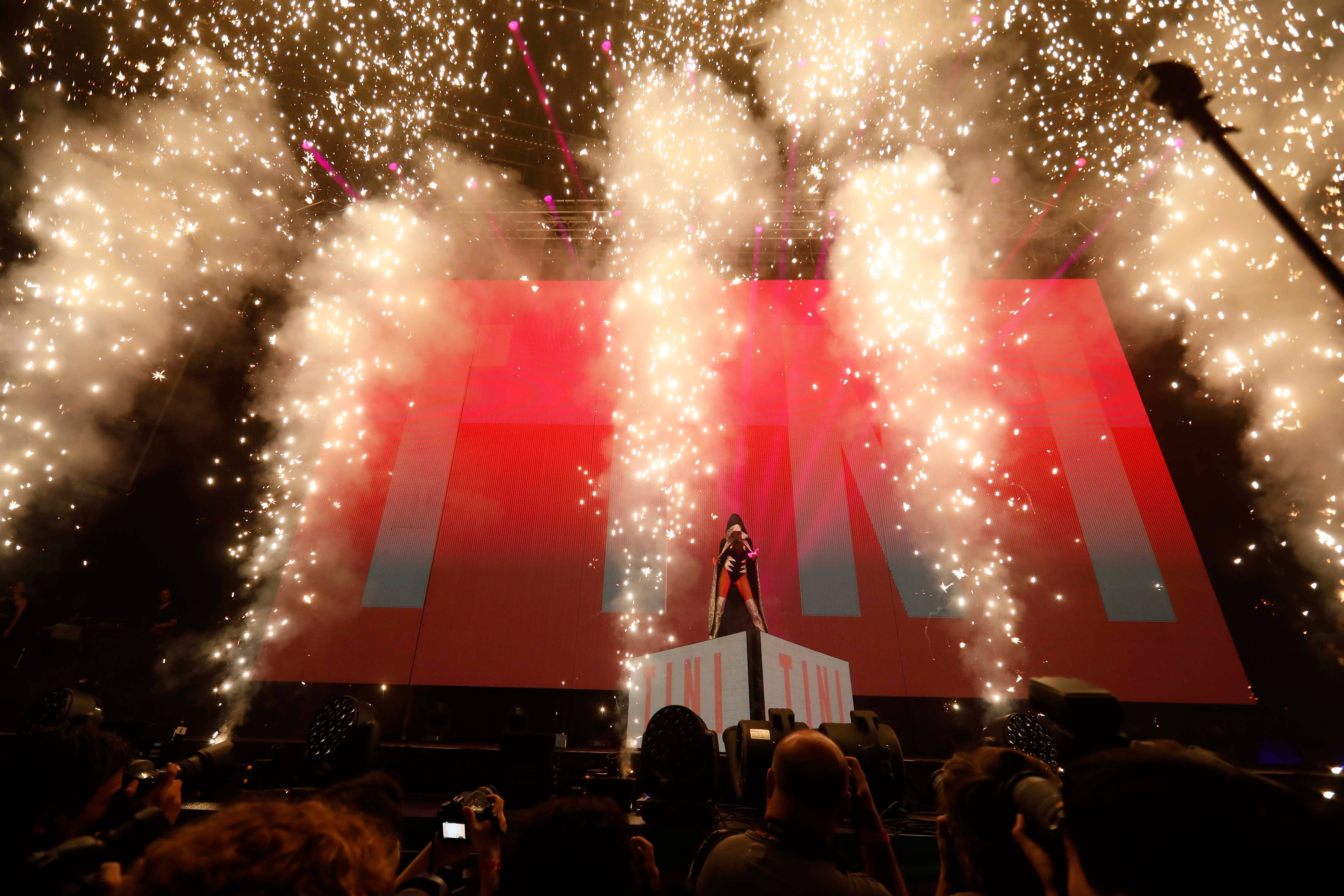 El Movistar Arena abrió sus puertas para más de 11.000 personas de la mano de Tini y amigos - Luego de mucha expectativa, el viernes pasado se realizó el primer show en el nuevo Movistar Arena, en el barrio de Villa Crespo. f40bbb2d 010b 4561 b057 e2f27a539195